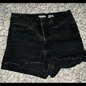 Denizen from Levi all black shorts